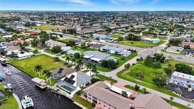 Welcome to easy living in this 2-bedroom + den, 2-bath condo - photo 4