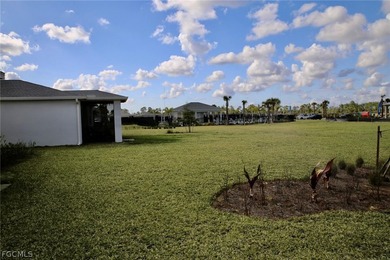 ****** BEAUTIFUL FOUR BEDROOM, LAKE FRONT, PARTIALLY FURNISHED - photo 8