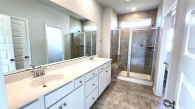 Lakefront Beauty! This 3 bedroom, 2 bathroom home is move-in - photo 9