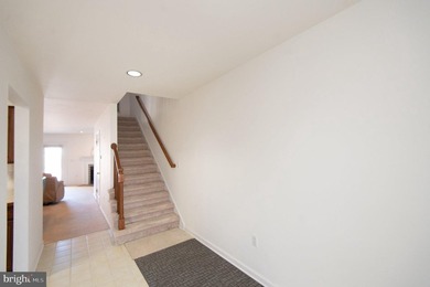 Riverfront Townhome with Private Boat Slip on the Warwick River! - photo 4