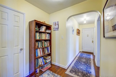 Welcome to Rocky Hill Terrace! This bright and spacious - photo 5