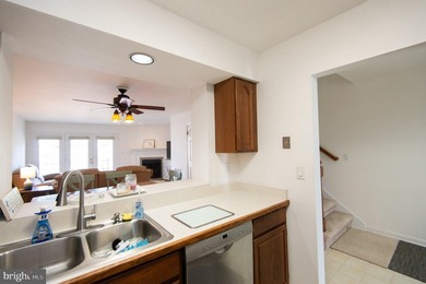 Riverfront Townhome with Private Boat Slip on the Warwick River! - photo 8