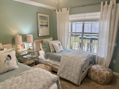 This one won't last! Dreamy 1st floor 2 bed/2bath, fully - photo 12