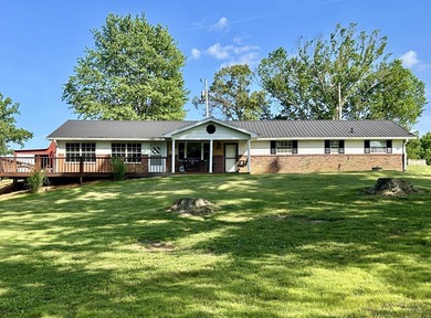 Check out this gorgeous 5 acre property with a country setting - photo 10