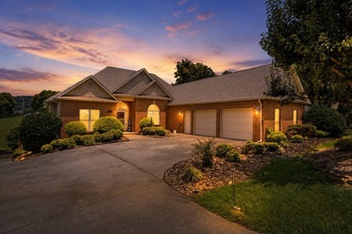 Welcome to your forever retreat in Huntington Subdivision - a - photo 2
