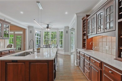 GORGEOUS GOLF COURSE VIEWS ABOUND IN THIS UPDATED, MOVE-IN READY - photo 22