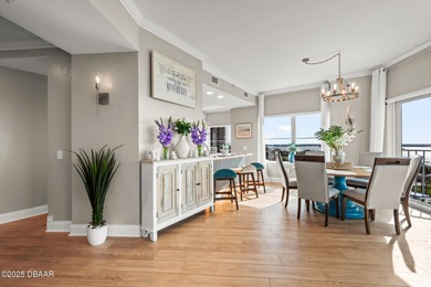 Wake up to sweeping Intracoastal water views from this 7th-floor