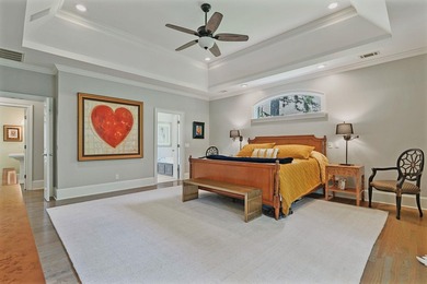 GORGEOUS GOLF COURSE VIEWS ABOUND IN THIS UPDATED, MOVE-IN READY - photo 31