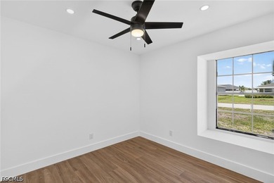 Welcome home to this charming property located in beautiful Cape - photo 33