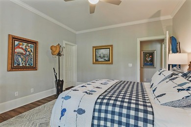 GORGEOUS GOLF COURSE VIEWS ABOUND IN THIS UPDATED, MOVE-IN READY - photo 44