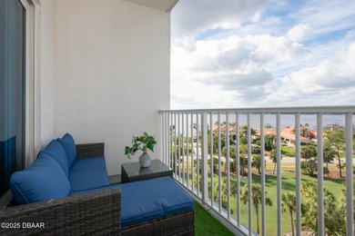 Wake up to sweeping Intracoastal water views from this 7th-floor