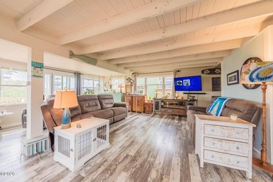 Mid-town beauty with large decks and ocean and surf views from - photo 13