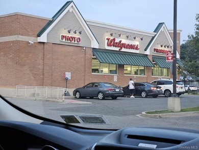 Income: Walgreens: $505,000 NNN Ann.; Flat Rent; Lease Exp.: - photo 16