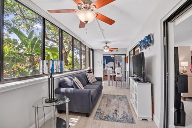 Fully Furnished Turnkey! Bright, beautifully renovated 3-bedroom - photo 20
