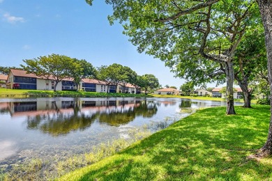 Fully Furnished Turnkey! Bright, beautifully renovated 3-bedroom - photo 39