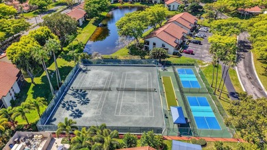 Fully Furnished Turnkey! Bright, beautifully renovated 3-bedroom - photo 44