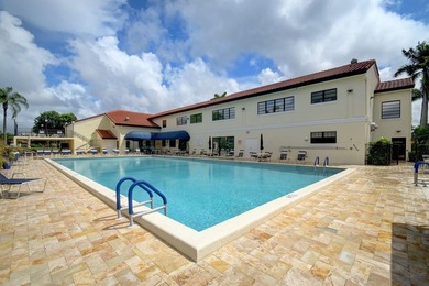 Fully Furnished Turnkey! Bright, beautifully renovated 3-bedroom - photo 47