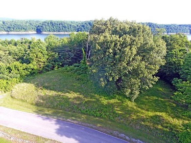 1.27 Acre Lake Cumberland Building Lot - photo 1