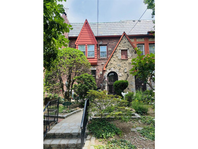 Classic 3-bedroom, 2-bath attached Tudor in the heart of - photo 1