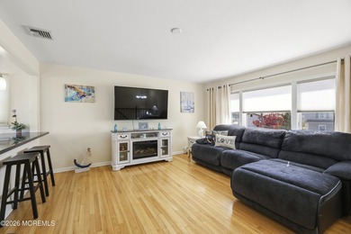 Price Reduction! Arrive by car or boat and enjoy the ultimate - photo 4