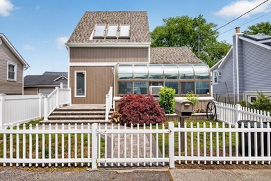 Why pay for a rental home, storage fees and expensive marina or - photo 1