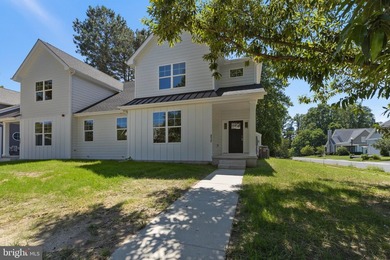 Ready to move in new construction in the desirable Preserve on - photo 1