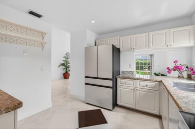 LOCATION! LOCATION! DISCOVER THIS RARE 3/2/GARAGE SUNLIT CORNER - photo 27