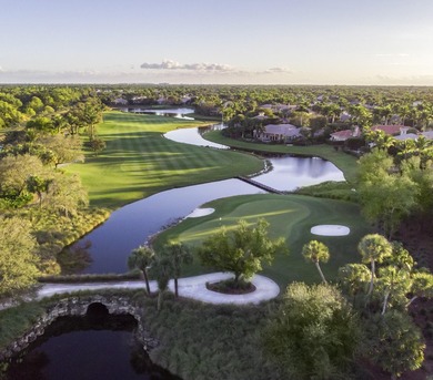 Full Golf Membership 4 bedroom, 4 1/2 bath Estate home located - photo 42