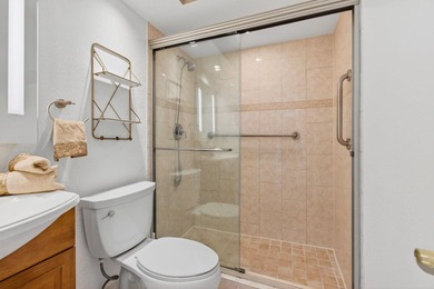 LOCATION! LOCATION! DISCOVER THIS RARE 3/2/GARAGE SUNLIT CORNER - photo 44