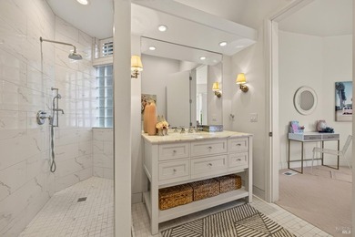 Perched in Sausalito's Banana Belt, this custom residence blends - photo 50