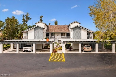 Beautifully remodeled first-floor end-unit condo in Newport Glen - photo 1