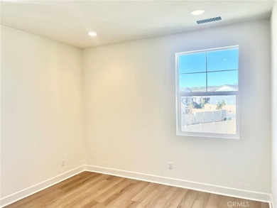 Beautiful brand new home within minutes to the beach! This - photo 13