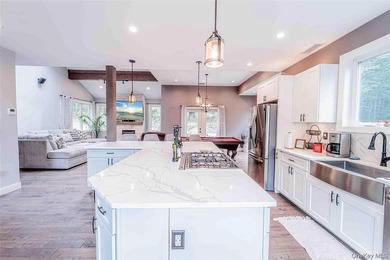 Welcome to 224 Lake Shore Drive, a turn-key lakeview retreat set - photo 15
