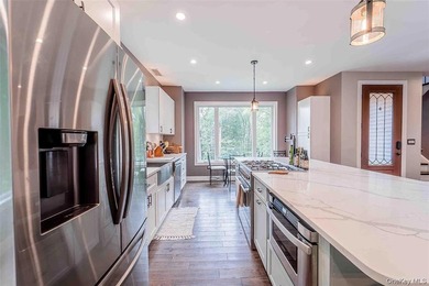Welcome to 224 Lake Shore Drive, a turn-key lakeview retreat set - photo 18
