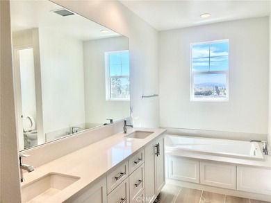 Beautiful brand new home within minutes to the beach! This - photo 18