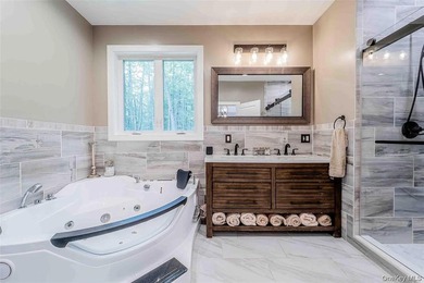 Welcome to 224 Lake Shore Drive, a turn-key lakeview retreat set - photo 23