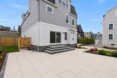 This meticulously built 3452 sf new home in Newport's Yachting - photo 7