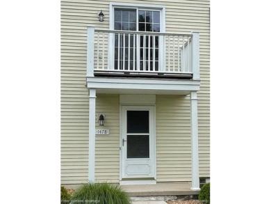 Lake Condo Sale Pending in Walled Lake, Michigan