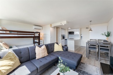 Turnkey Vacation Rental with Custom Expanded Layout! RARE - photo 3