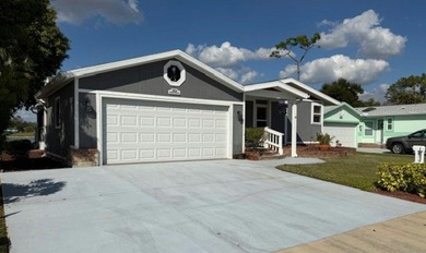 Cape Coral Lakes Area Home For Sale in N. Fort Myers Florida
