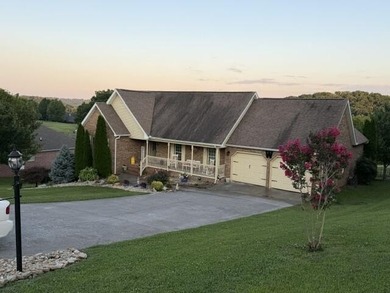 The one you have been waiting for! Enjoy true golf course living - photo 3