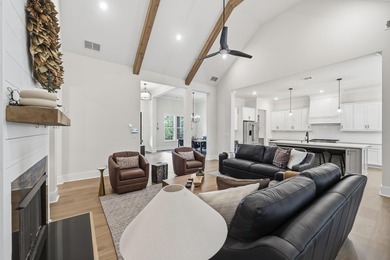 Immaculately maintained and beautifully appointed, 1251 - photo 11