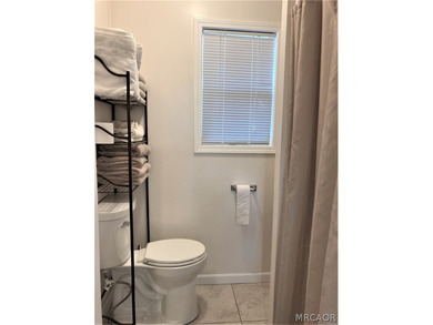 Location... Location... Location, this beautifully 3 bedroom, 2 - photo 14