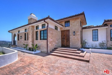 Welcome to the Luxury Malibu Crown Vineyard Estate, brand new - photo 17