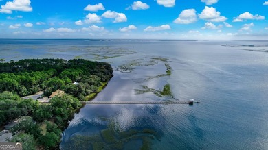 Bring your boat to this sublime deepwater site in prestigious - photo 2