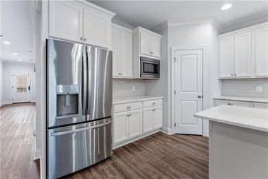 Lovely one level home in Farmville Lakes, originally built by - photo 22