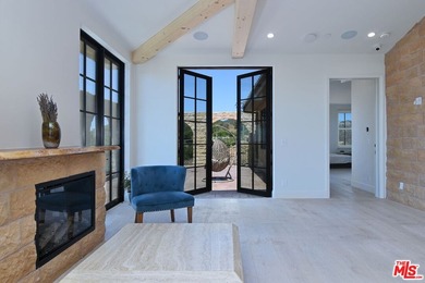 Welcome to the Luxury Malibu Crown Vineyard Estate, brand new - photo 23