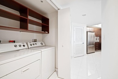 BEAUTIFUL LARGE 3 BEDROOM, 2 BATHROOM CONDO. BEST LINE IN ST - photo 27