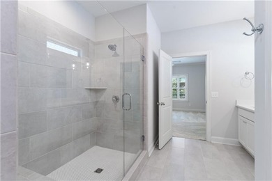 Lovely one level home in Farmville Lakes, originally built by - photo 34