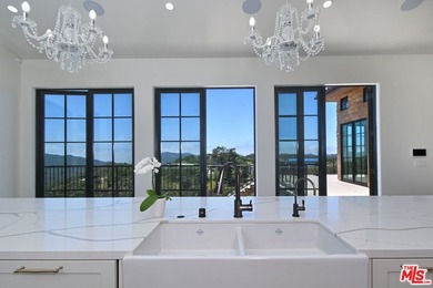 Welcome to the Luxury Malibu Crown Vineyard Estate, brand new - photo 35